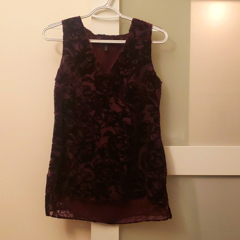 White house black market velvet top